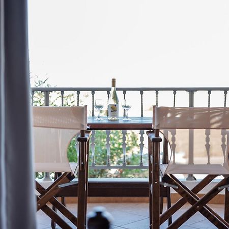 Kahlua Bay Apartments ヘルソニソス エクステリア 写真